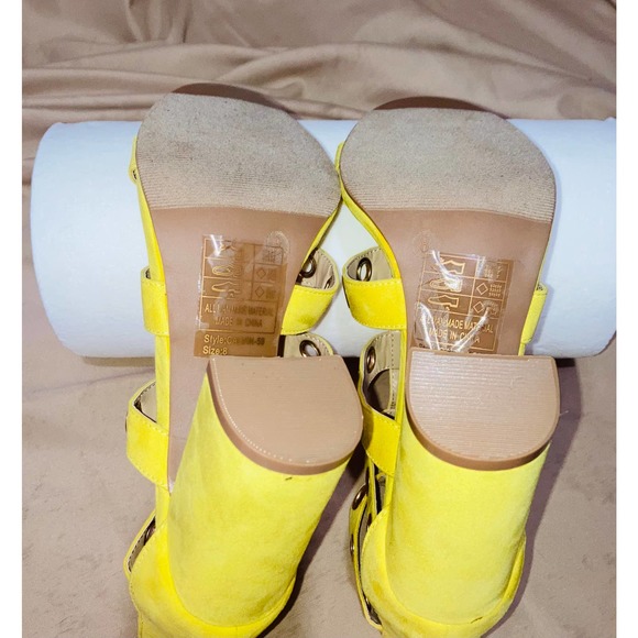 New Yoki Yellow Gladiator Block Heeled Suede Sandal Size 8 - Picture 7 of 9